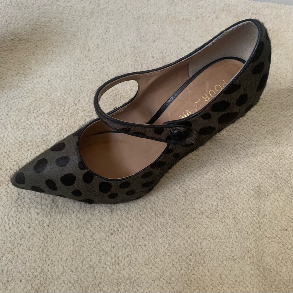Pour La Victoire Women Size:6 1/2 Brown Pointed Toe Polka Dot Stiletto Heels - Picture 12 of 12